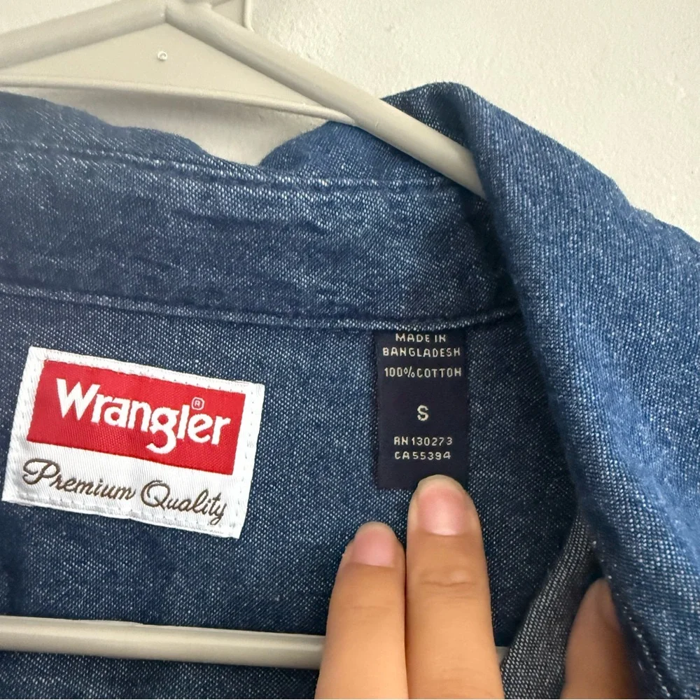 Wrangler dark blue